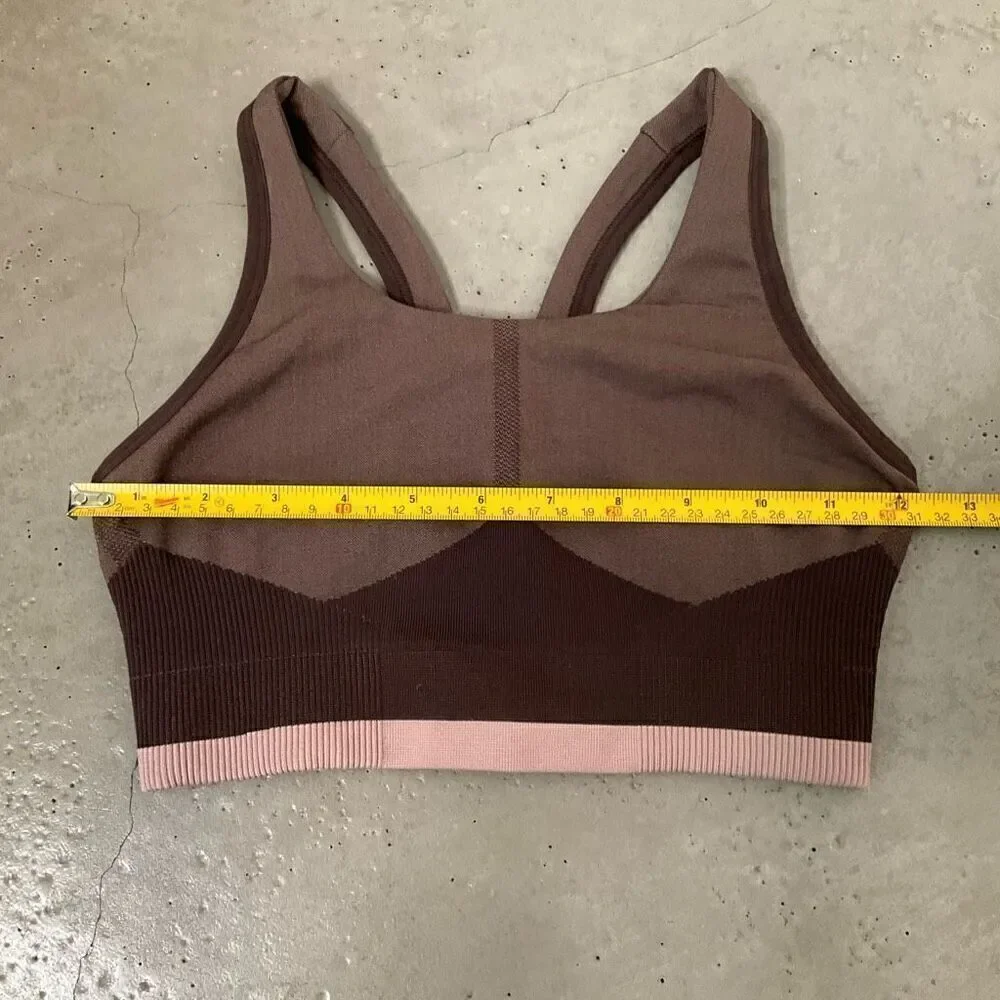 COS Seamless Performance Sports Bra - Picture 6 of 7